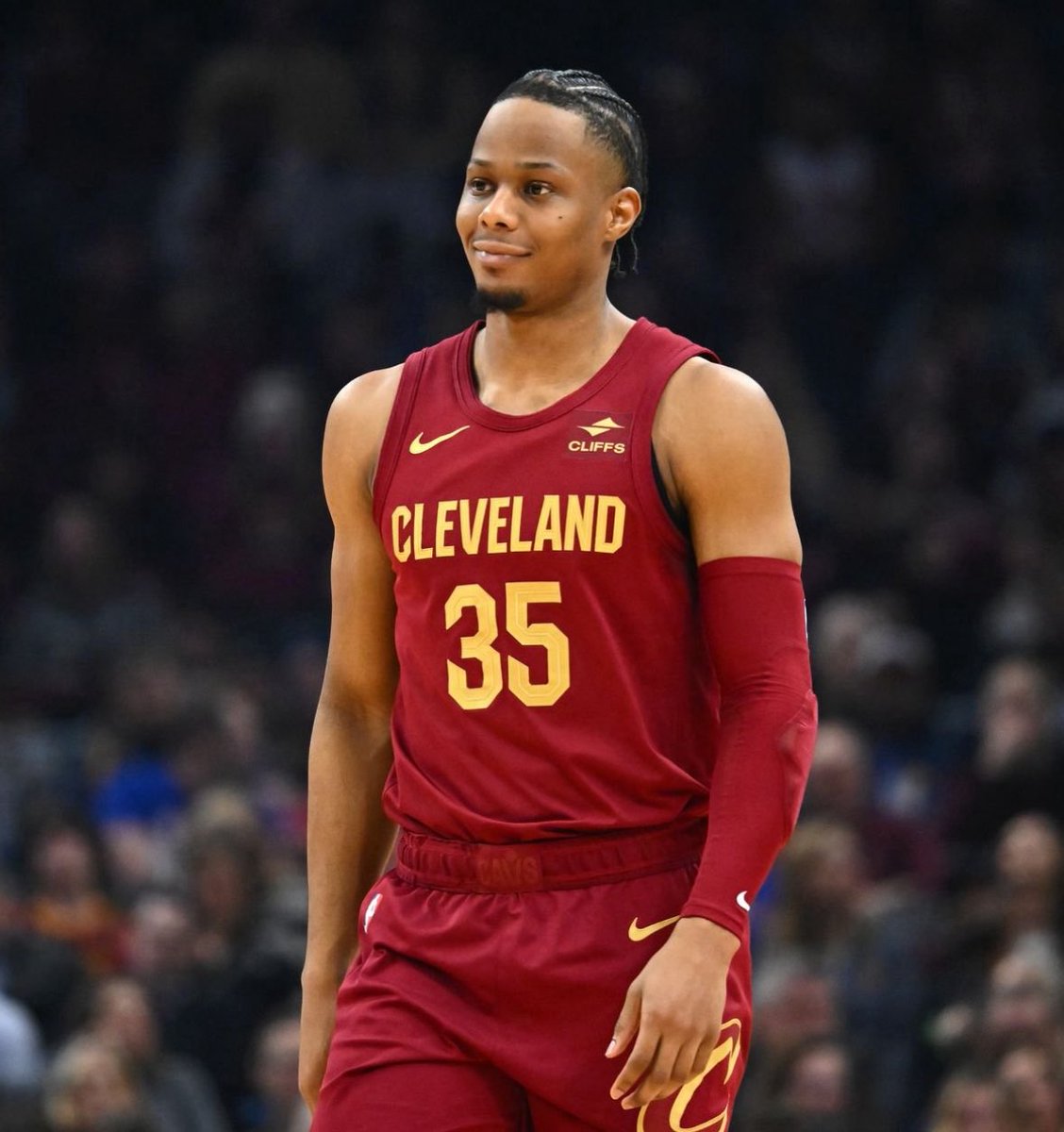 ✈️ TRASPASO ✈️

La NBA sigue moviéndose con un traspaso muy interesante.

⚔️ A Cleveland: Lonzo Ball.

🐂 A Bulls: Isaac Okoro. 

Los Cavs refuerzan el puesto de base en un buen traspaso por su parte haciendose con el talento de Lonzo y a un gran precio. No obstante, creo que