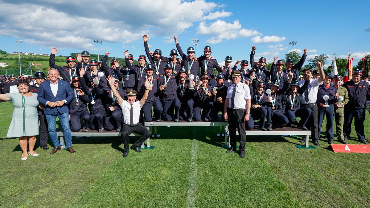 LLB in Bad Waltersdorf: Kleinfrannach schafft das Triple dlvr.it/TLcb45