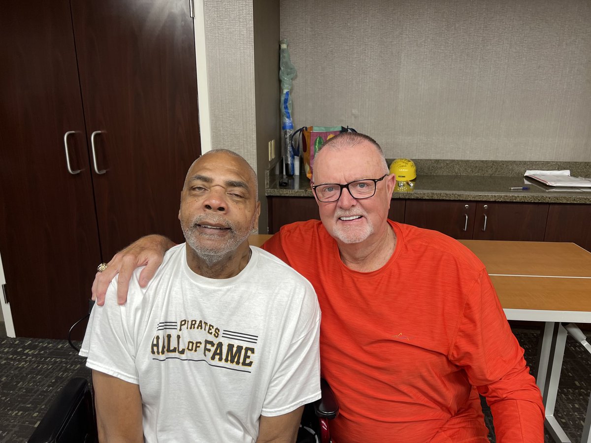 What a sad as my former teammate and friend HOF’er Dave Parker passed away. He fought Parkinson’s for years. Our condolences to his wife Kellye, his family and everyone that had the great opportunity to be with him. RIP Cobra 🙏🙏🙏❤️