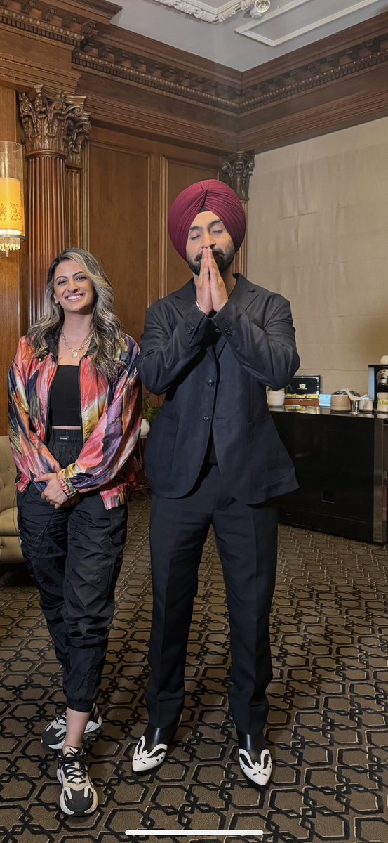 Harpz Kaur (@harpreetuk) on Twitter photo Sardaar Ji 3 - OUT NOW! 🎬
Always a pleasure to see the GOAT! <a href="/diljitdosanjh/">DILJIT DOSANJH</a> 🤩
instagram.com/reel/DLZrTdiMg… Sardaar Ji 3 - OUT NOW! 🎬
Always a pleasure to see the GOAT! <a href="/diljitdosanjh/">DILJIT DOSANJH</a> 🤩
instagram.com/reel/DLZrTdiMg…