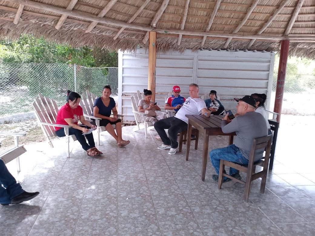 Hoy realizamos recorrido por varias villas de Verano en #HolguínSí,  puntualizamos los aseguramientos necesarios y comprobamos que gracias  al esfuerzo de directivos y trabajadores las Villas están listas para recibir a los vacacionistas. #SiSePuede #CubaViveYTrabaja