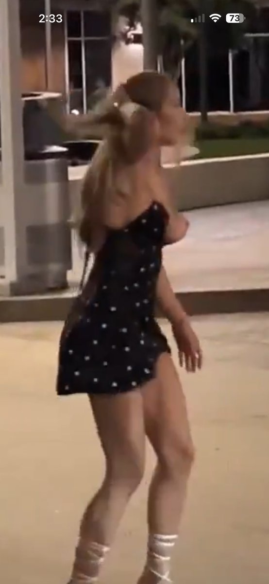 xxxDEKUxxx tweet media