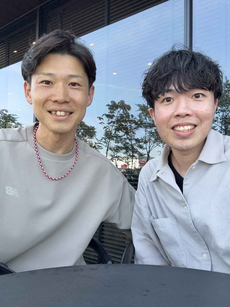 nagashi4645's tweet photo. 6月28日。
��じ境遇の

福森大翔さん

とお会いしました。

福森さんは
26歳の時に"希少がん"である

消化管間質腫瘍（GIST）
遺伝性褐色細胞腫
パラガングリオーマ症候群

を患っていて闘病生活を送られていています。

とても前向きな方でした。

プロ野球の
始球式にも登壇された方です。↓ https://t.co/bJyA9YsP2W