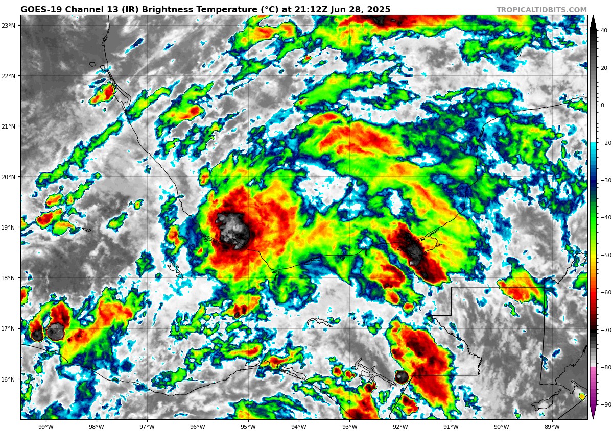 TropicalTidbits's tweet image. The NHC has initiated advisories on Tropical Depression Two (#TD2), formerly Invest #91L, located in the Bay of Campeche. This will be a short-lived storm, with a track into Tampico, Mexico expected during the next 24-36 hours. Slight intensification into a tropical storm with…