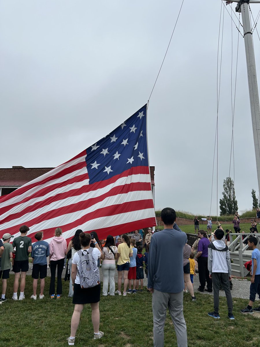 TomMcMillan63's tweet image. Hadn’t been there for a while, so we attended the daily 10 am flag raising at Fort McHenry today. Always an amazing experience with audience participation. Informative ranger talks on the War of 1812 battle in Baltimore and the Star-Spangled Banner.