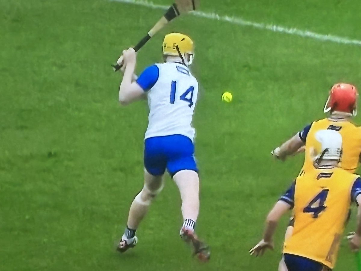 SeanKellyMEP's tweet photo. Absolutely fantastic performance by the #deise minors , outperforming a gallant @GaaClare team from start to finish . Wins like this are rare but v precious for @WaterfordGAA .Well done to all the clubs, schools & coaches who have worked so hard to reach this wonderful summit ! https://t.co/HDQZffKbSG