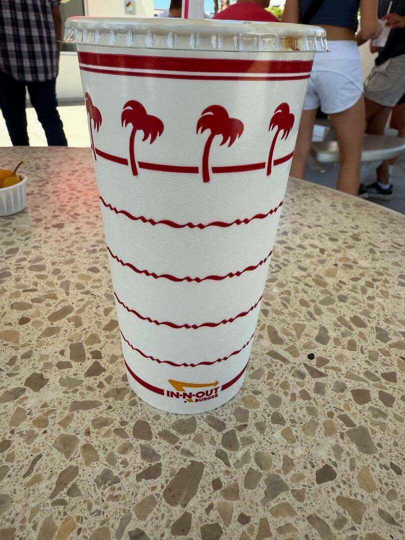 The best place to kick off the first meal while in town for the NLC! 🍔🍟🥤#innout #DareToDreamDareToLead #FBLA #NLC