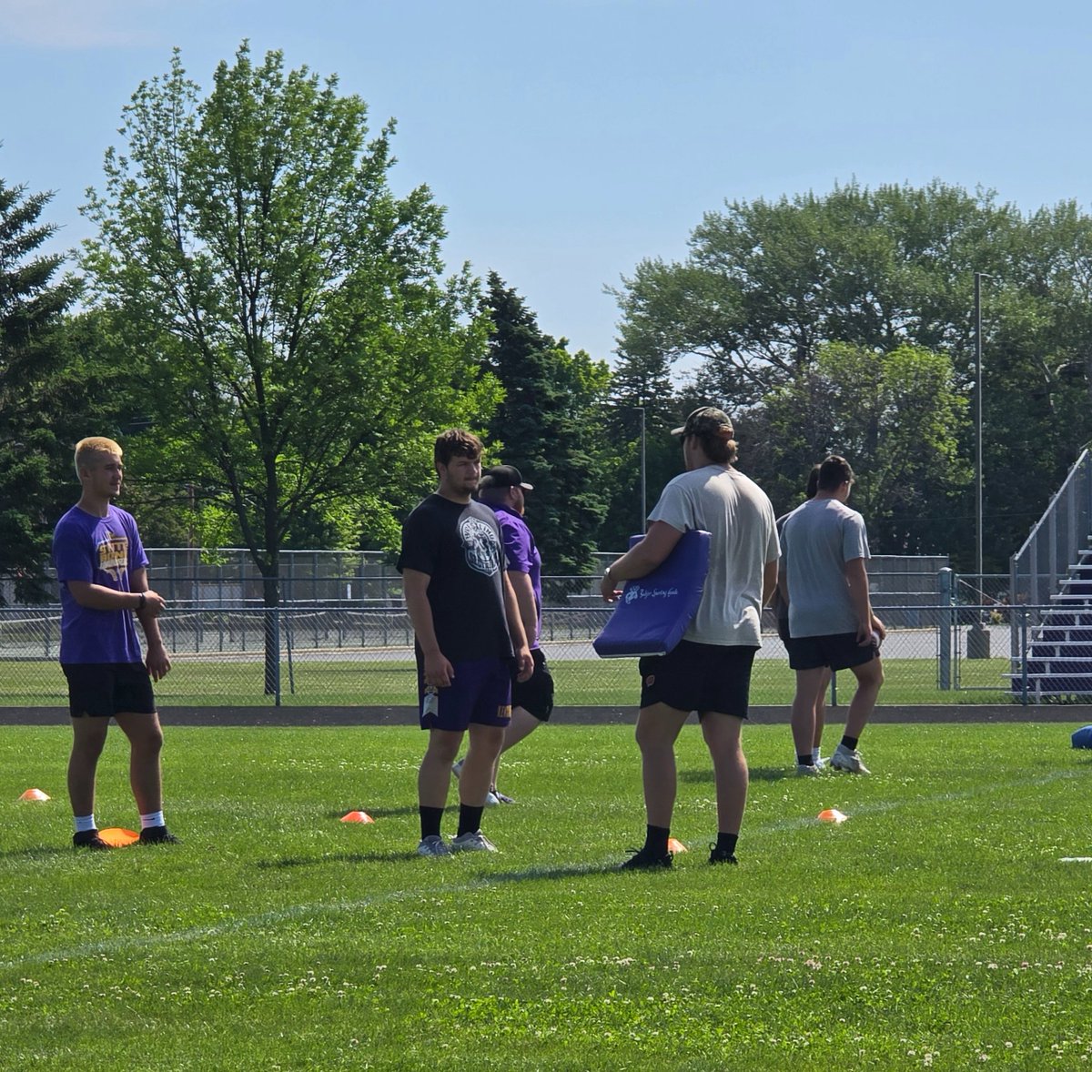 Mitchell Boeder (@mitchellboeder) on Twitter photo Another camp done. This time not far to go. OL/DL camp in Kewaunee hosted by Tanor Bortolini. Another camp done. This time not far to go. OL/DL camp in Kewaunee hosted by Tanor Bortolini.