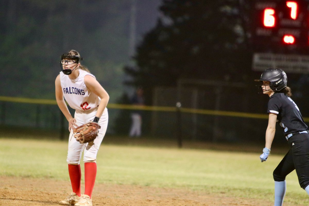 JJ Thornburg (@jj_thornburg) on Twitter photo Super excited to announce that I have received All-District Honors for the 2025 season! Huge congrats to my teammates <a href="/KylieSpecht2025/">Kylie Specht</a> <a href="/SydCornwell2028/">Sydney Cornwell 2028 MIF/CF</a> and Sofia Padua for also receiving these honors! Super excited to announce that I have received All-District Honors for the 2025 season! Huge congrats to my teammates <a href="/KylieSpecht2025/">Kylie Specht</a> <a href="/SydCornwell2028/">Sydney Cornwell 2028 MIF/CF</a> and Sofia Padua for also receiving these honors!