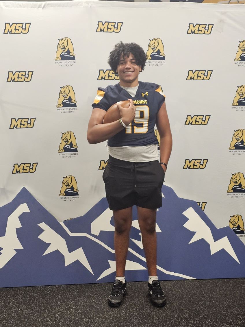 camfos245's tweet image. I had a great visit to the mount with @Dmoney____6 today, thank you @CoachLittle7 for the tour and @CoachHug9 for the invite! I can’t wait to be back!! 

@Coach_Pflug @CoachMicahFaler @DBCoachEllis @coach_groh @T_Burns32 @Coach___Jones @JacobLangstonV