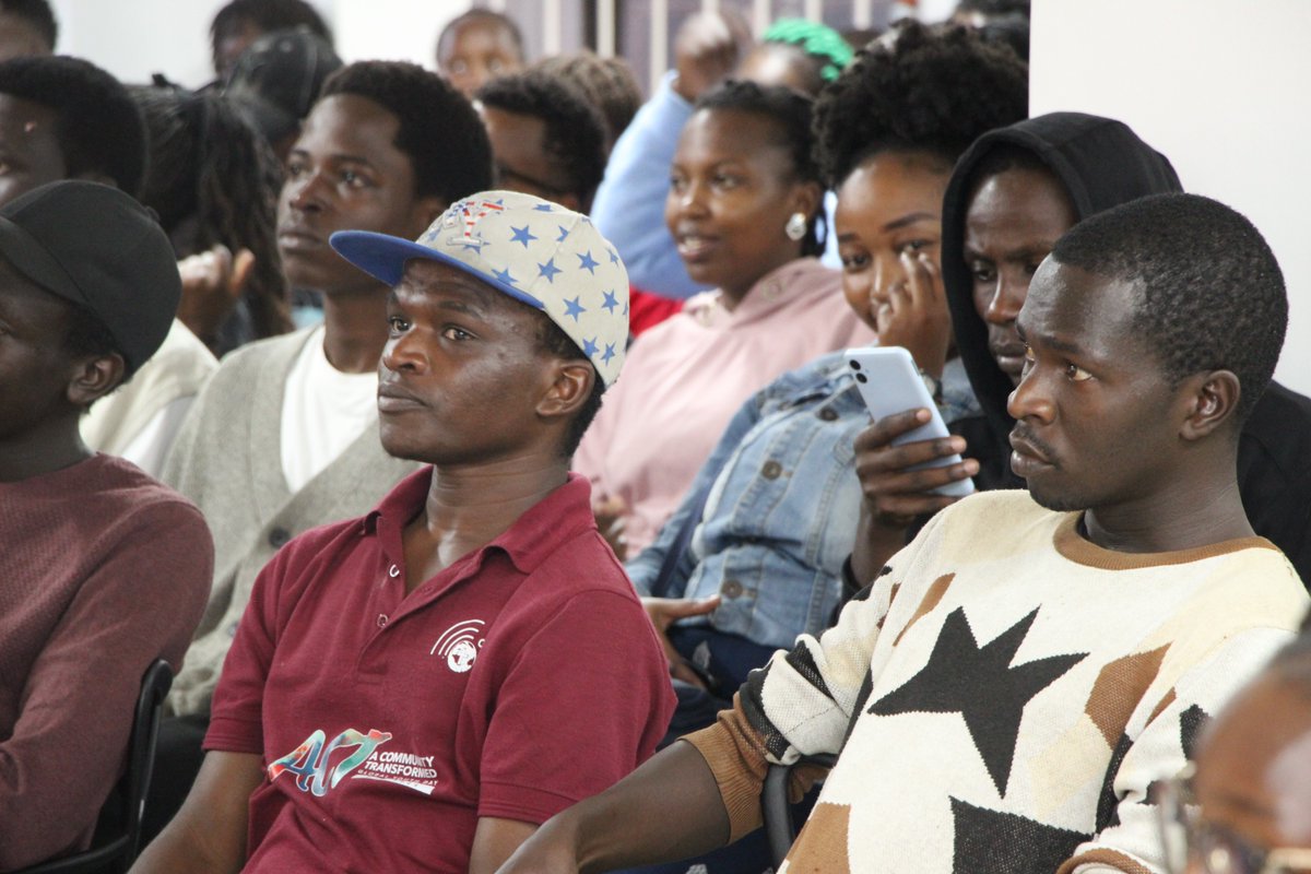 TribelessYouth's tweet photo. PoetsYouShouldKnow taps into the influence of the creative industry to engage audiences, challenge perspectives, and build collective awareness.  It demonstrates how spoken word can connect deeply, elevate critical conversation, and catalyze  change in society.#PoetsYouShouldKnow https://t.co/yk51FvKIGq