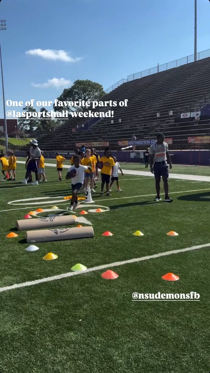 NSUDemons's tweet image. Having a great weekend with @LaSportsHall! 🤘🔥