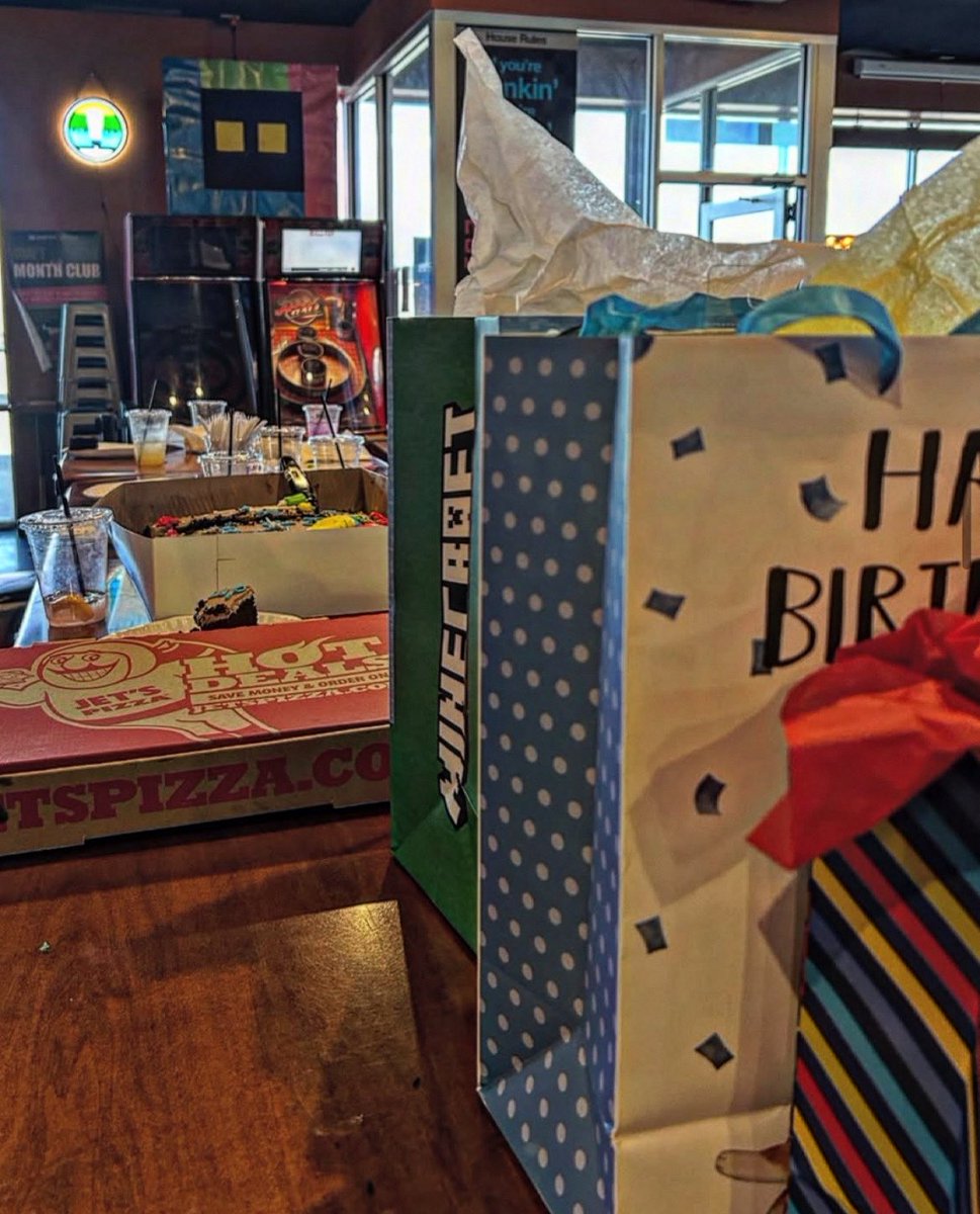 Level One Bar Arcade tweet media