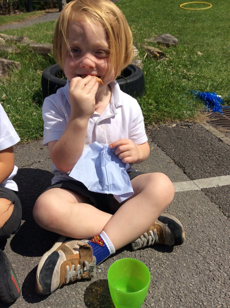 EarlyYearsPoplarStreet tweet media