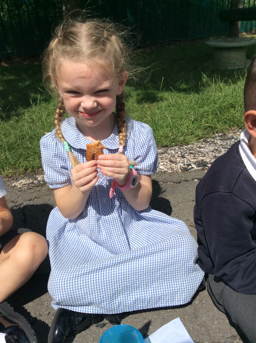 EarlyYearsPoplarStreet tweet media