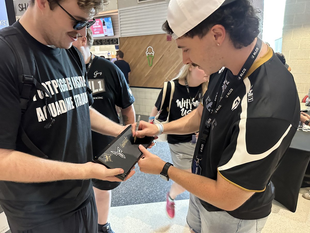 Gen.G Esports (@geng) on Twitter photo At playoffs in spirit 💛
Stop by the GGM1 booth at 1:40 PM ET and meet the Freestyle Team + <a href="/JamaicanCocoRL/">GGM1 Coconut</a>! At playoffs in spirit 💛
Stop by the GGM1 booth at 1:40 PM ET and meet the Freestyle Team + <a href="/JamaicanCocoRL/">GGM1 Coconut</a>!