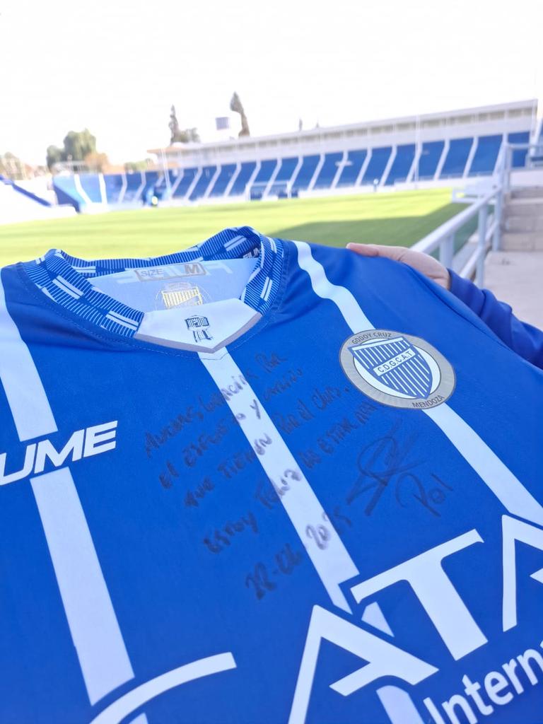 Admiración eterna por tu gloriosa gente Godoy Cruz
Despues de 20 años
Una semana para volver a Casa 
💙⚪️💙