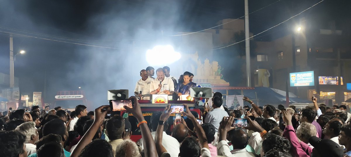 NManikanda88360's tweet photo. ❤️🖤கள்ளக்குறிச்சி மாவட்டம் தெற்கு,ரிஷிவந்தியம் ஒன்றியம் கிழக்கு.மணலூர்பேட்டை பேரூர்.❤️🖤திமுக  இளைஞரணிகள் சார்பில், டாக்டர்.கலைஞர் அவர்கள் பிறந்தநாள் மற்றும் திராவிட மாடல் அரசின் ��ான்காண்டு சாதனை விளக்க கூட்டத்தில் கலந்துகொண்ட, அண்ணன் வசந்தம்.க  
 கார்த்திகேயன்MLA .அவர்கள்❤️🖤 https://t.co/WQ3szFDGiG
