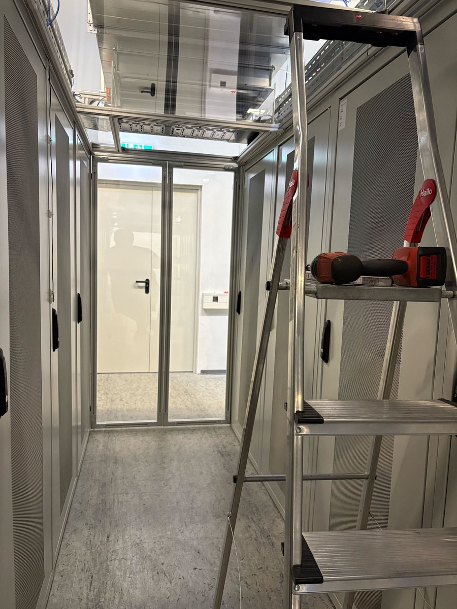 We're finishing up our cold-/warm aisle dual concept - improving thermal load to our aircon units as well as cold air to customers, can you tell whats yet missing? ;-)