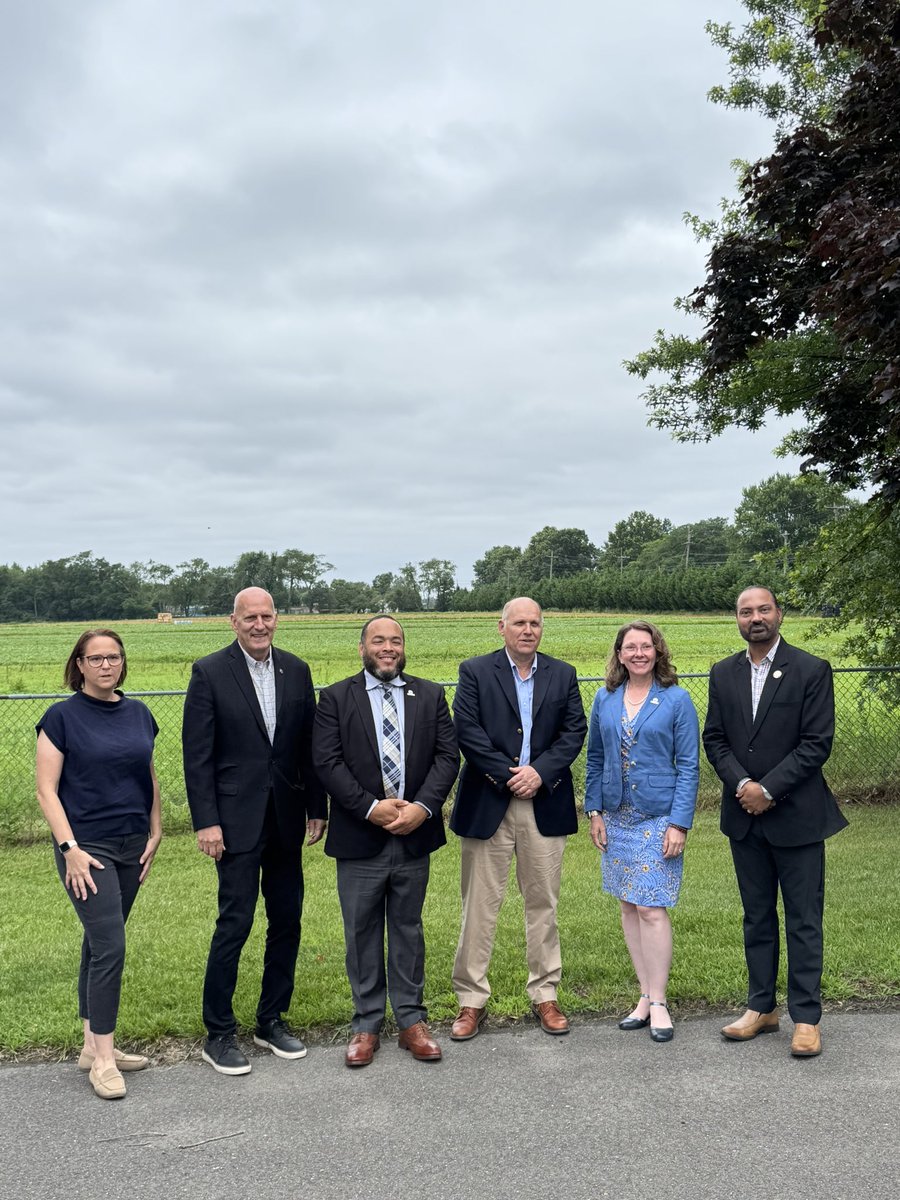AswAndreaKatz's tweet image. Yesterday, Burlington County celebrated 40 years of farmland preservation! South Jersey’s beautiful farms make this a special place to live, and our preservation program helps ensure they’ll be here for generations to come.
