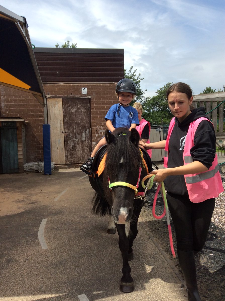 EarlyYearsPoplarStreet tweet media