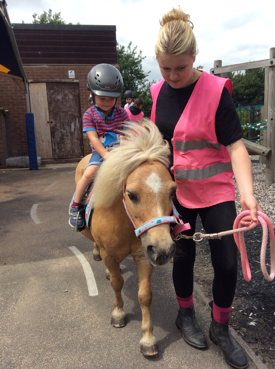 EarlyYearsPoplarStreet tweet media