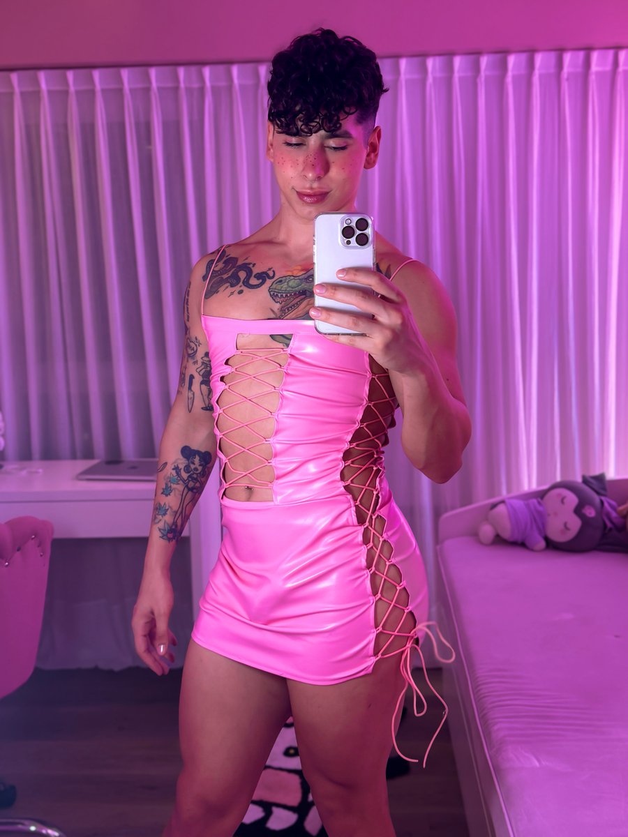 Emi Vela (@emivelaaa) on Twitter photo Men’s weakness: another man in a dress
See more 👉🏼 Onlyfans.com/emivelax 💗 Men’s weakness: another man in a dress
See more 👉🏼 Onlyfans.com/emivelax 💗
