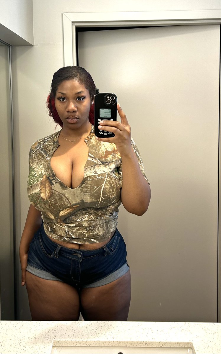 just another day being a beautiful black nigerian princess.