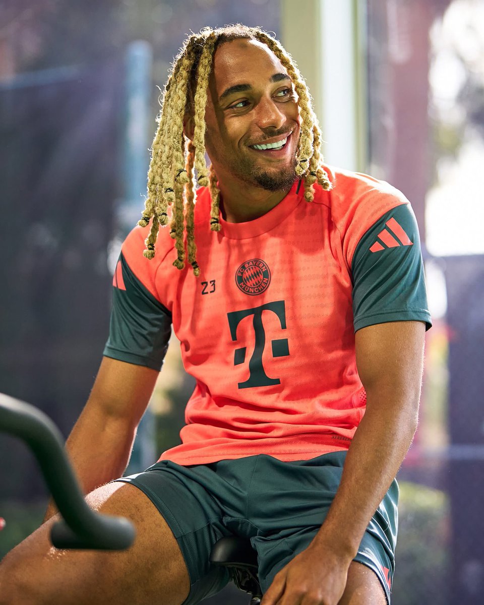 FC Bayern tweet media