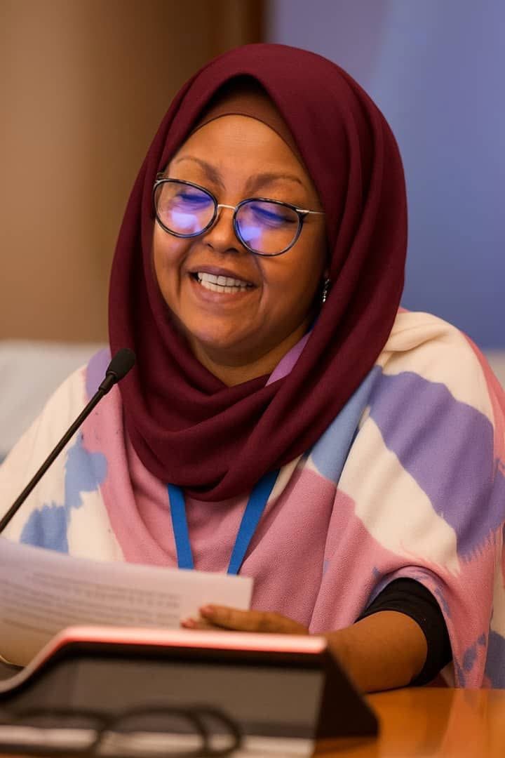 AhmedHasanAden's tweet image. (Innaa Lillaahi wa Innaa Ilayhi Raajicuun).

Waxaan halkan tacsi tiiraanyo leh uga dirayaa walaashay Wasiir Deeqa Yasin Haji Jirde, hooyadeed, walaalaheed, iyo dhammaan qoyska reer Yasin Haji Jirde, geeridii naxdinta lahayd ee ku timid walaashood Hibo Yasin Haji Jirde, oo shalay…