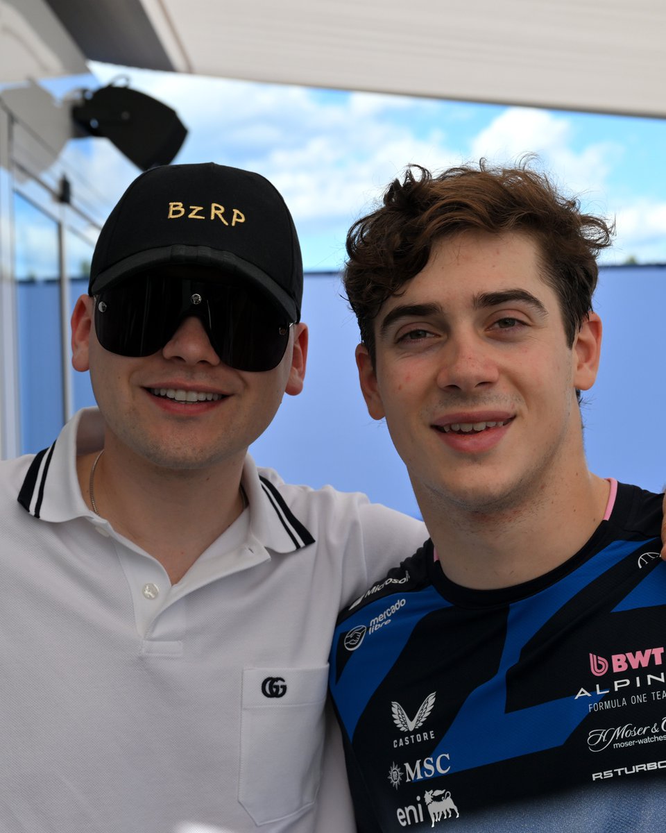 Qué lindo ver a un amigo! <a href="/bizarrap/">bzrp</a> gracias por visitarnos! 🇦🇷💕