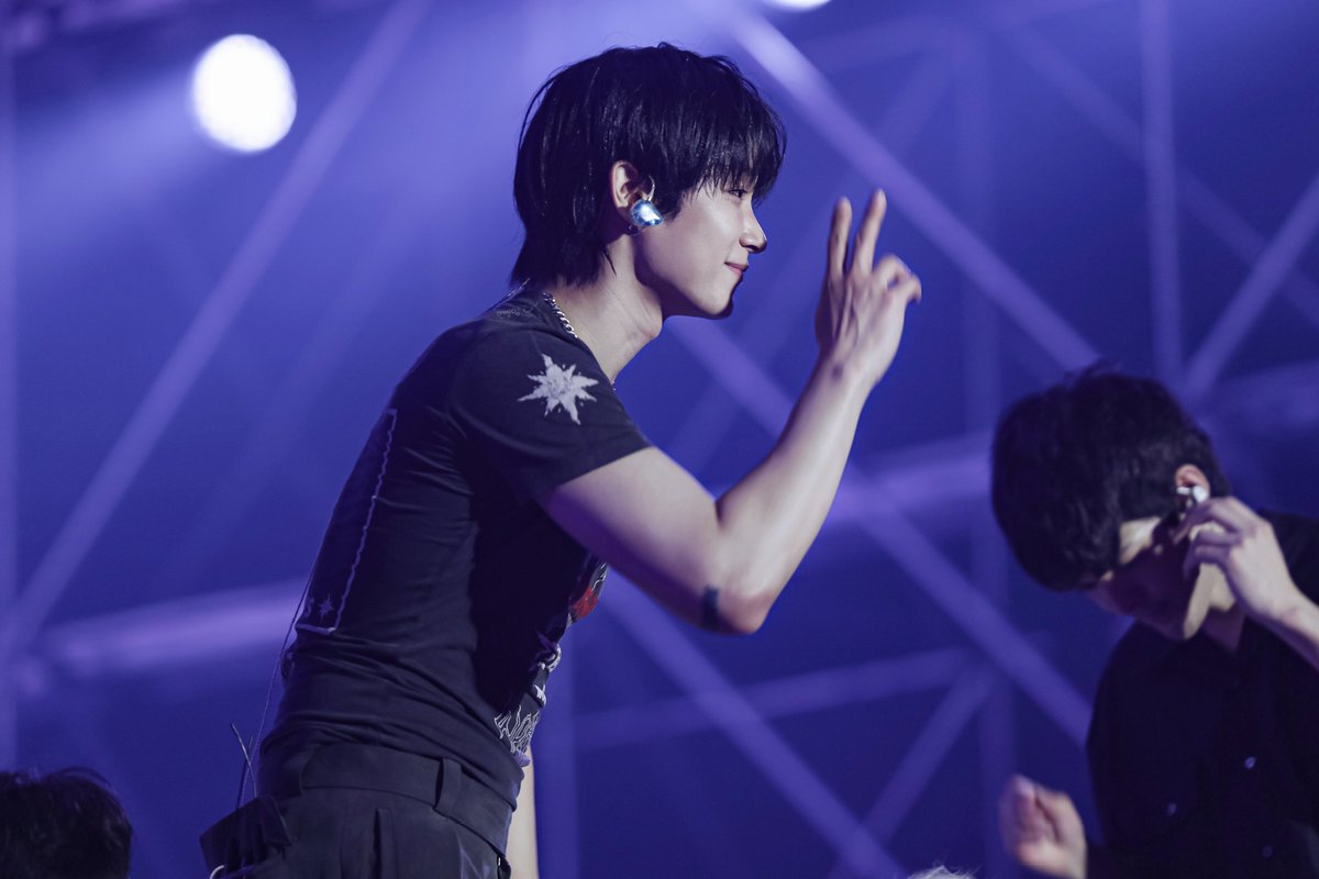 250628 SOMEDAY PLEROMA

✌️🤍

#FTISLAND #FT아일랜드
#이재진 #leejaejin <a href="/saicowow/">ㅇㅣㅈㅐㅈㅣㄴ</a>