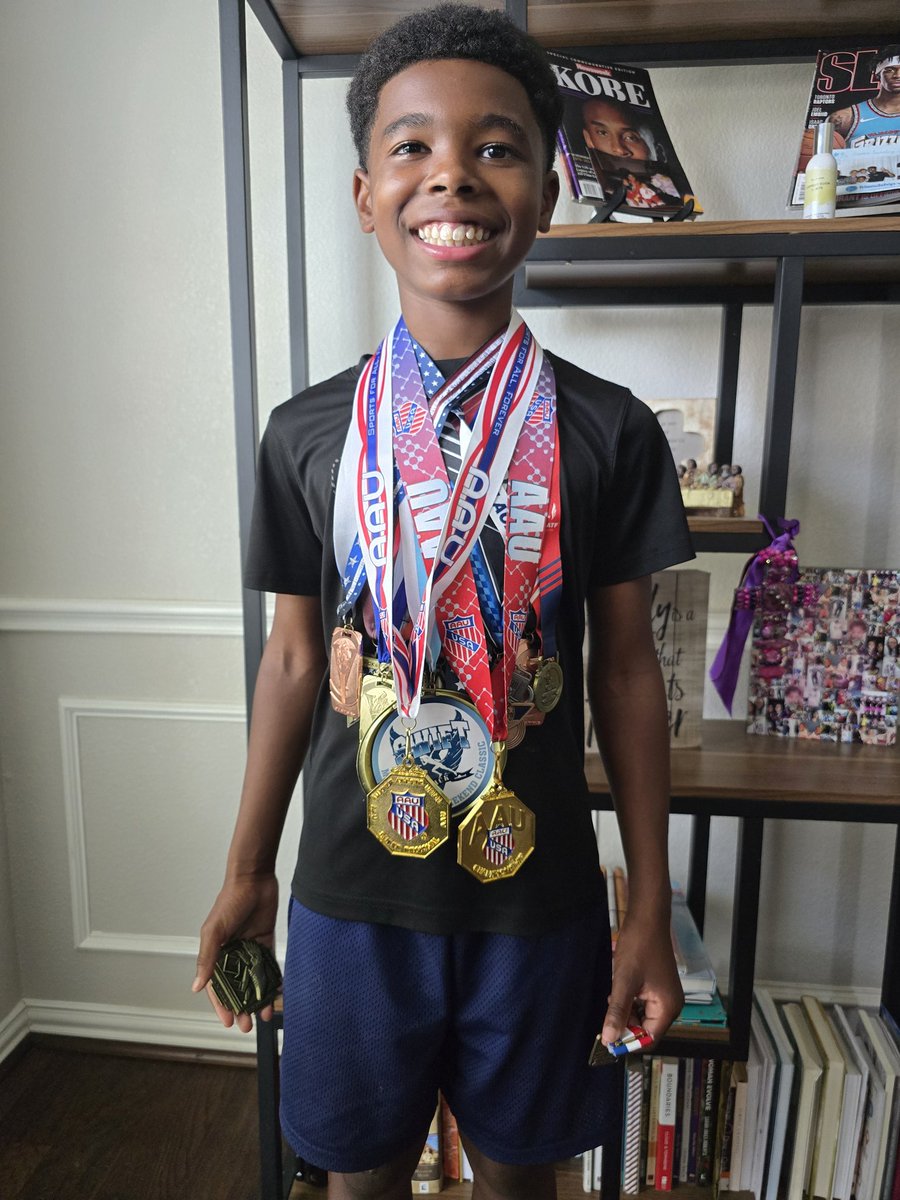 CoachDjTruth's tweet photo. Guys!!! My boy Drew is going back to the Junior Olympics!!! 2 Events!!!! Just started hurdling 3 months ago. I guess his Coach @dylanmichael_  is an ok COACH!! https://t.co/nyleYmiWSx