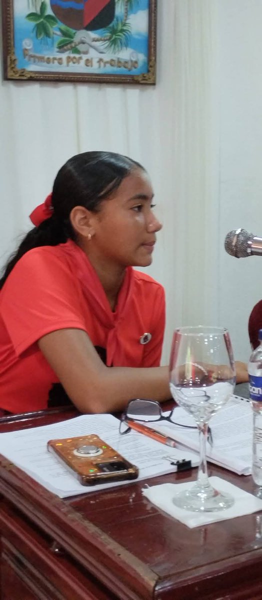 🇨🇺 Se desarrolla en #Moa la XXIV Sesión Ordinaria de la Asamblea Municipal del Poder Popular. Inicia la misma con un intercambio con los delegados del municipio a la Asamblea Nacional Pioneril. 🇨🇺
#CubaPorLaVída 
#HonorHolguinero