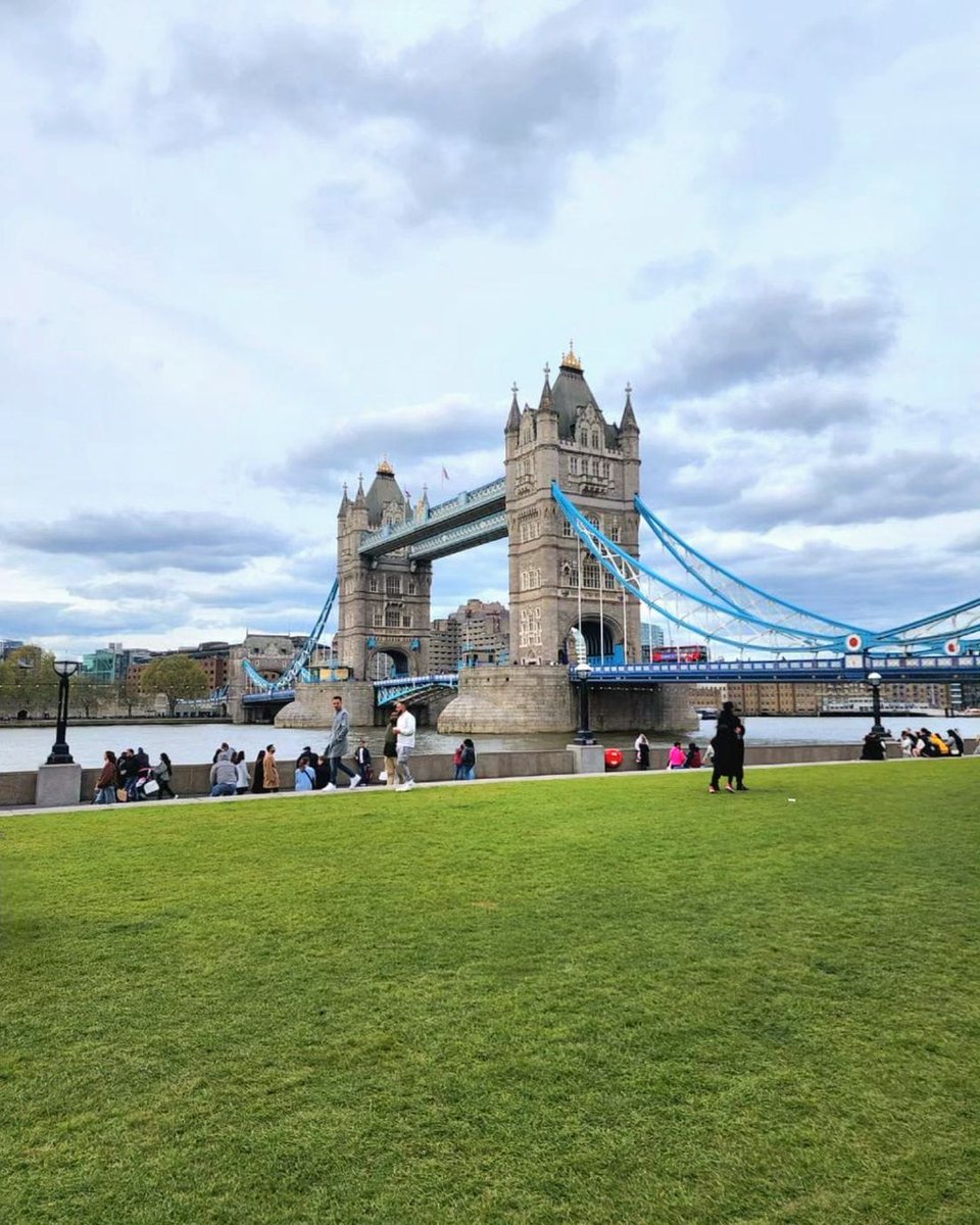 United Kingdom ˜˜⛲️🚧⛴️