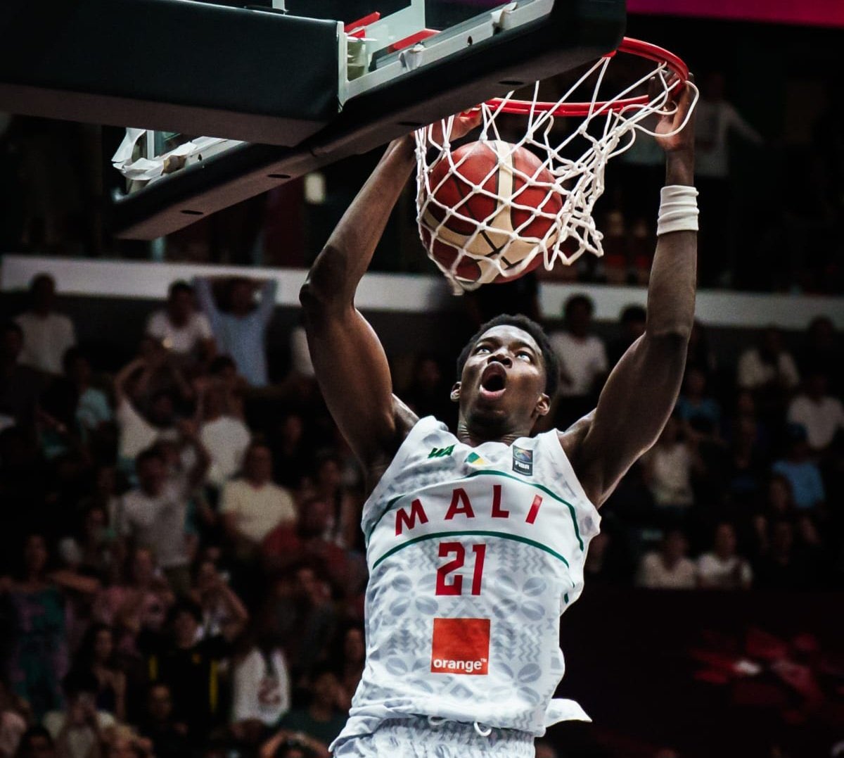 SIDreamsAcademy's tweet image. Huge debut for the Mali U19 at the #FIBAU19 Worlds. Congrats to alumni Chouaybou Keita, Youssouf Traore and Ladji Coulibaly, who shined in the win vs Serbia (72-70) with 6 points (3/5 FG), 7 rebounds, 3 assist, 2 steals and 4 blocks (19 PIR). #anythingispossible #dreamsacademy