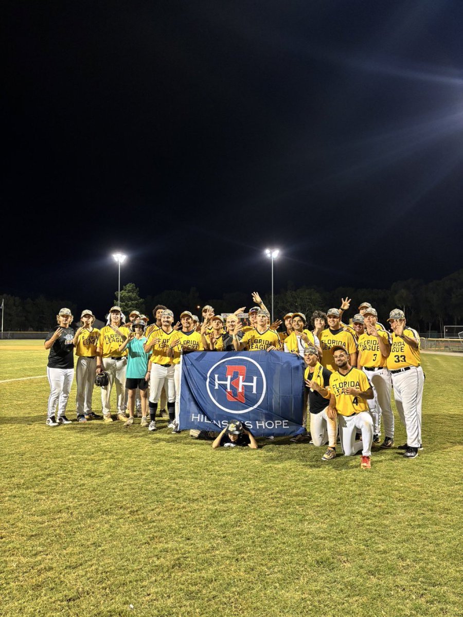 HilinskisHope's tweet image. H3H has been in Florida this week meeting w/ Collegiate Summer Wood Bat league teams; in locker rooms & sharing raw emotions. Yesterday at @rollins_baseball we were touched by a player they lost in 2019, Brennan Bennett. H3H sadly knows the Bennett family & so wish we could bring…