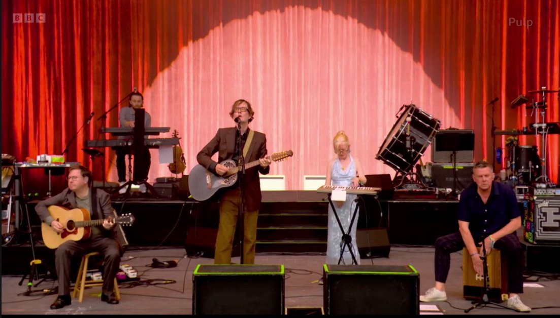pulptoday's tweet image. Pulp playing Something Changed (acoustic) at Glastonbury 2025