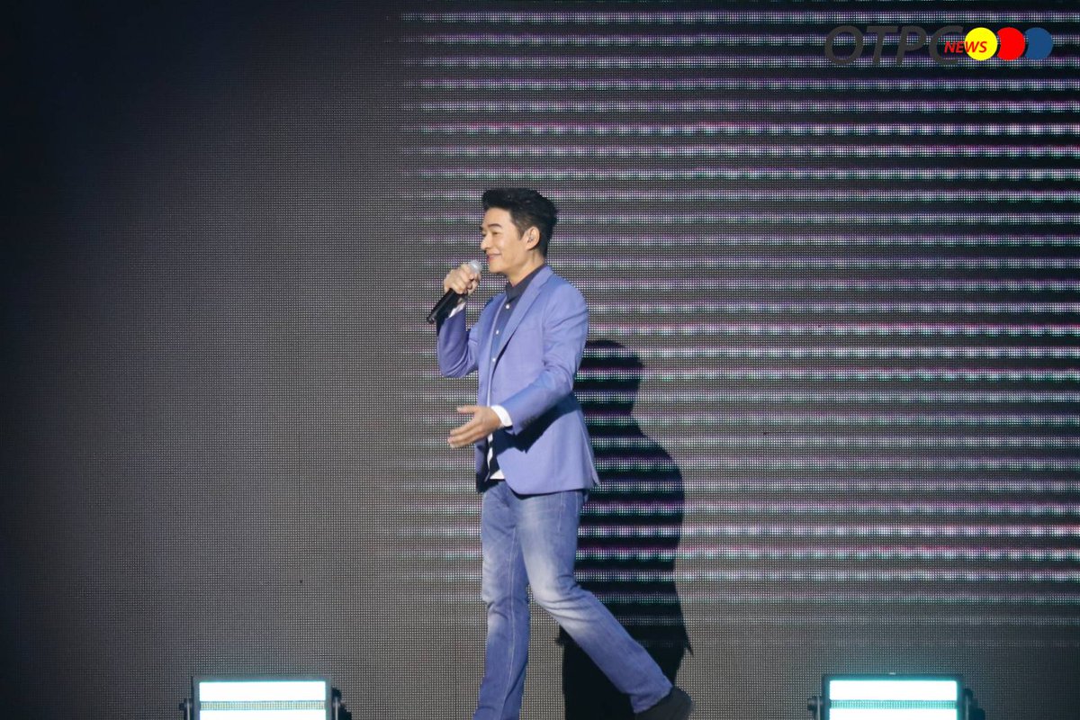 otpc_story's tweet photo. "ก้อง​ สหรัถ" แขกรับเชิญสุดพิเศษ​ ใน คอนเสิร์ต​ "เมืองไทยประกันชีวิต Presents BOYdPOD Our Songs Together Concert" จากคู่ดูโอ้​ "บอย-ป๊อด​" 
๋๊
#BOYdPODOurSongsTogetherConcert
#BOYdPODConcert 
#BOYdPOD​ #ก้องสหรัถ https://t.co/BWgJJ7q7bF