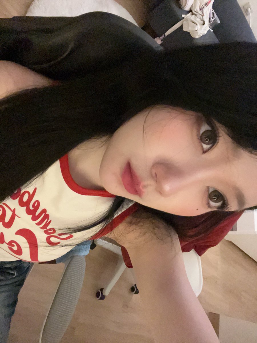 Marsha Lenathea tweet media