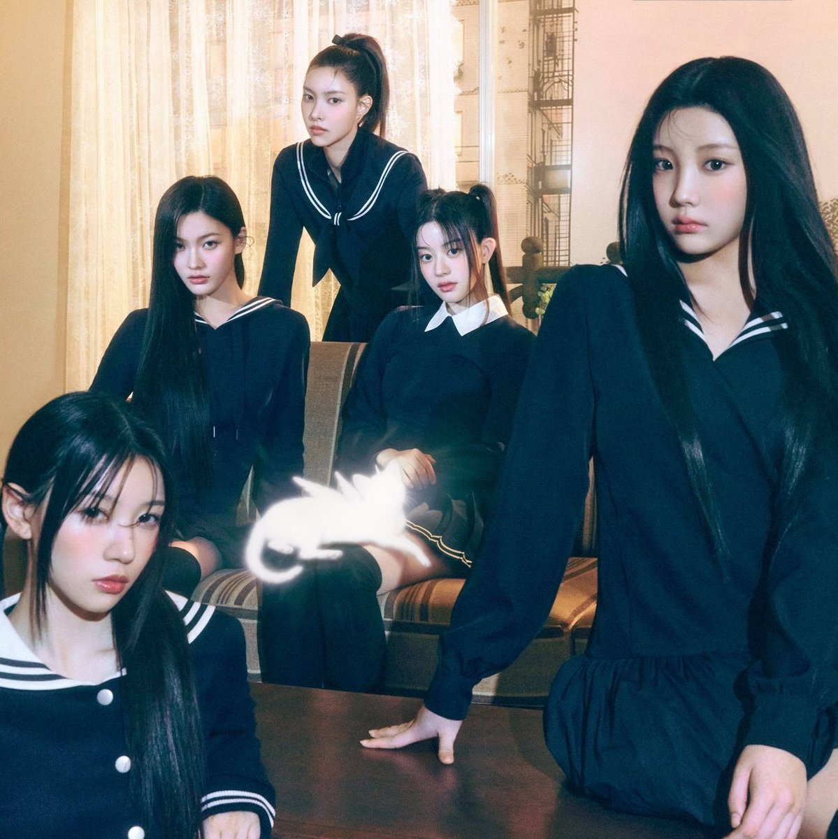 ILLIT and KATSEYE have both entered the Top 10 on Spotify Global.