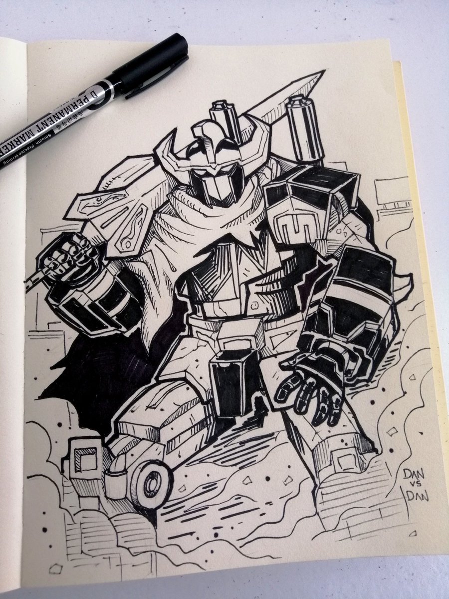 danvsdan1's tweet image. A Megazord in my sketchbook. 

 #PowerRangers #powerrangersfanart