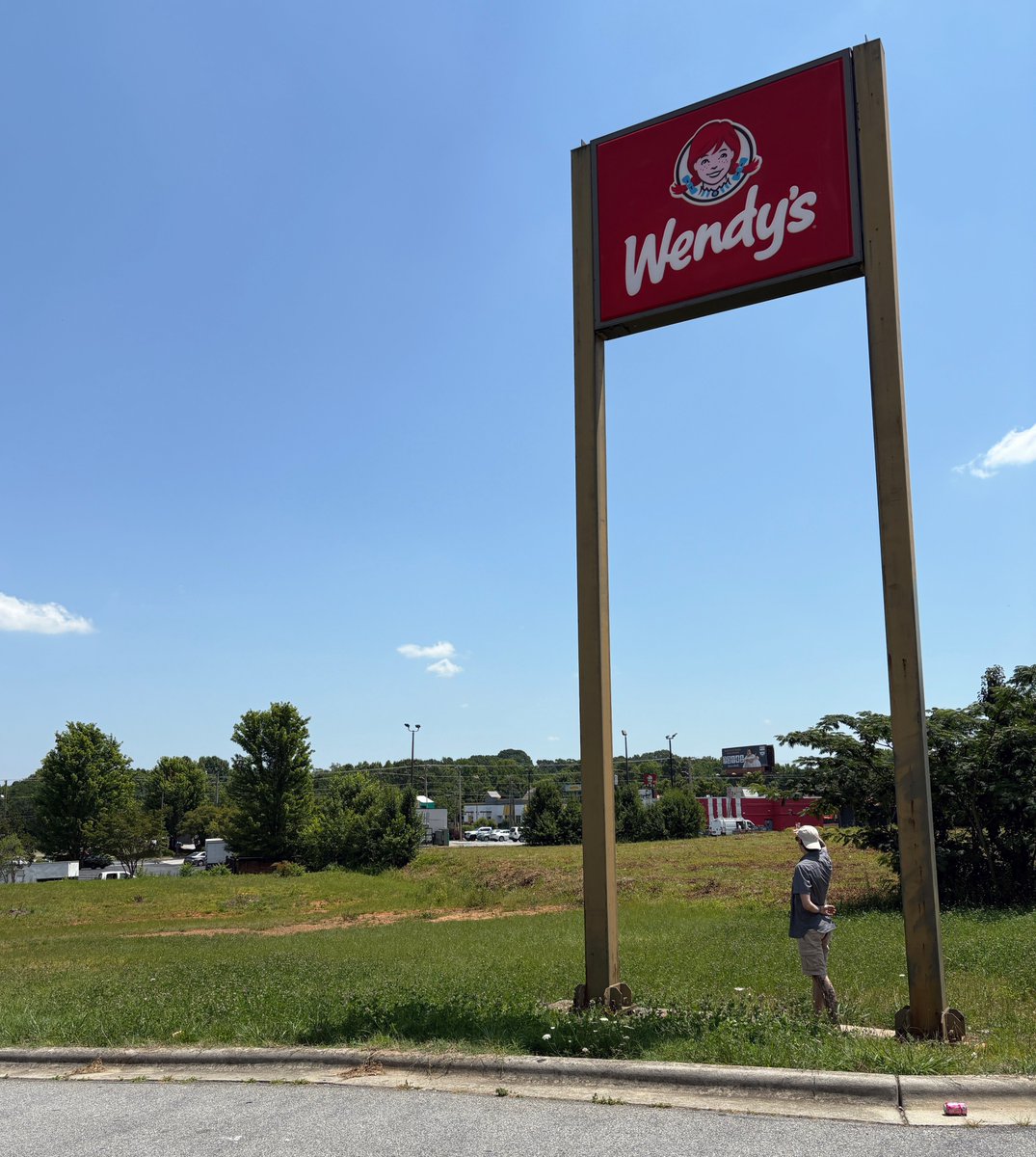 HowsItGoing_Pod's tweet photo. New DUDE FOOD on the way!

We went to @Wendys to try out the new Takis Fuego Meal!

Episode is out on Patreon, will be out everywhere Monday!

#DUDEFOOD #Takis #TakisFuegoMeal #Podcast #FoodCritic #FoodReview #Wendys https://t.co/4TVEGwIItp