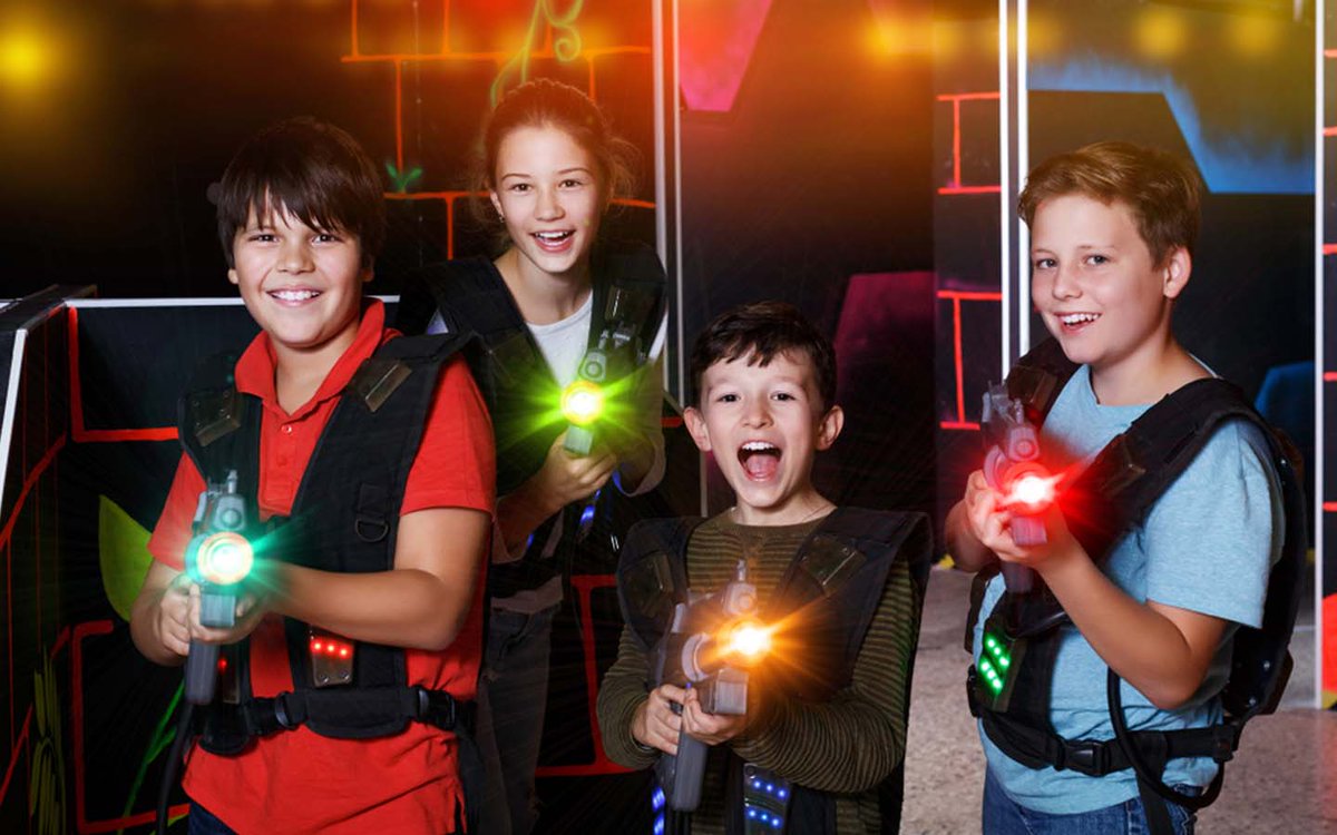Kartenwwijk's tweet image. **Lasergame Avontuur**

Ontdek onze 300m2 lasergame arena vol adrenaline! Perfect voor een onvergetelijk kinderfeest vol strijd en plezier kartbaanwinterswijk.nl

#Lasergamen
