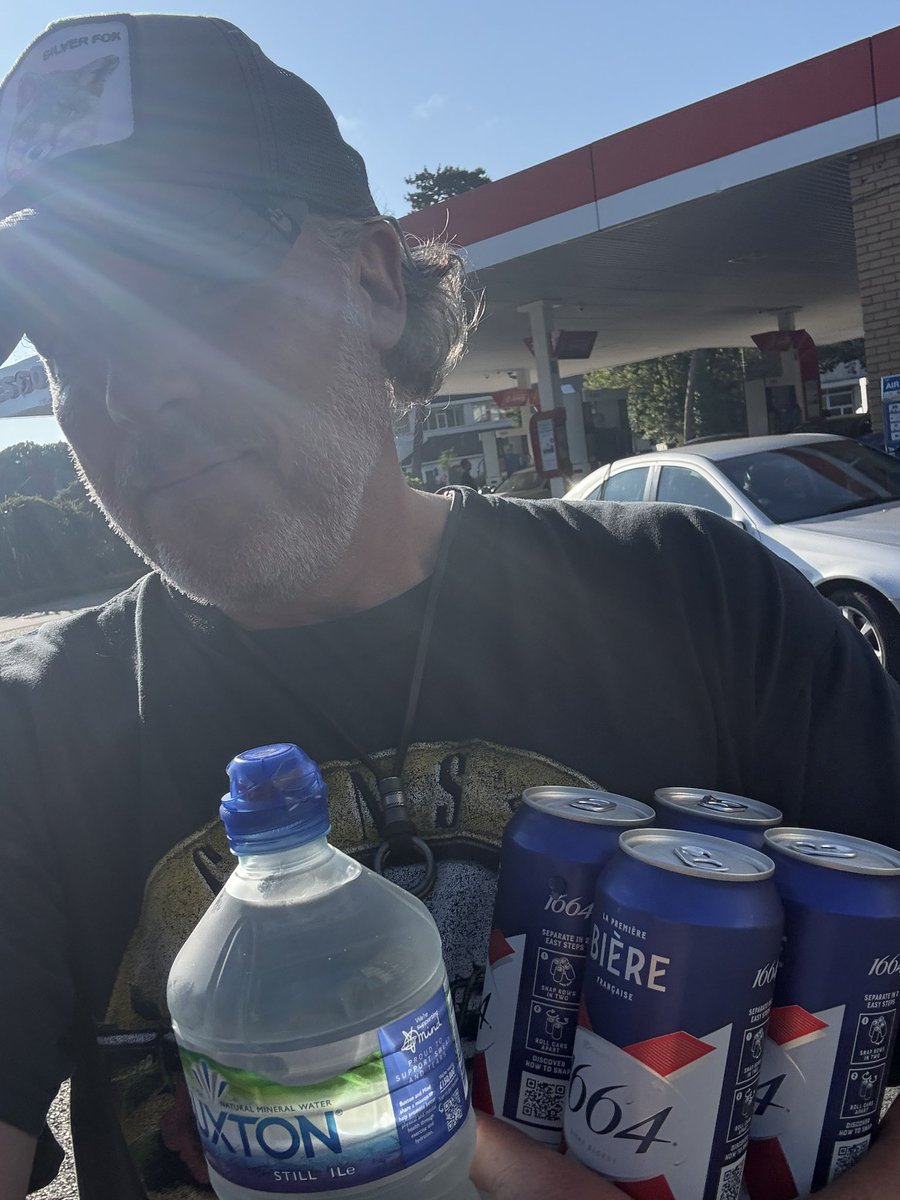 I figured out grocery shopping in England, <a href="/katynotie/">Katy Jean</a> 😅