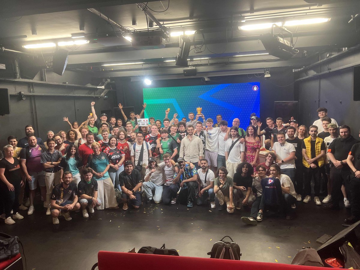 C'était l'événement de ma vie et c'est entièrement grâce à vous ! ❤️

Infiniment et pour l'éternité : 

MERCI ❤️