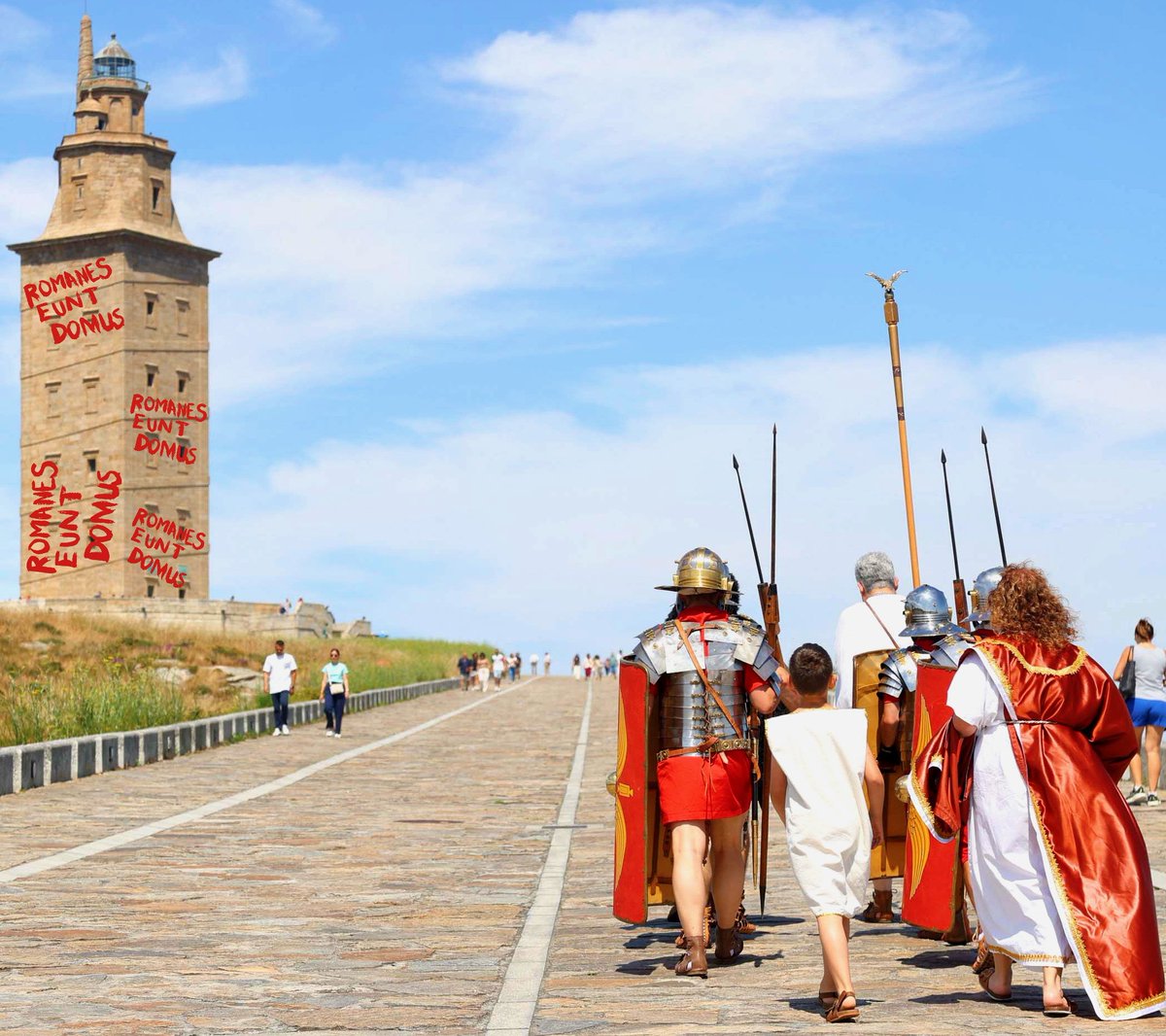 luislo1969's tweet image. #TorreDeHercules #Coruña #MontyPython 😁😜