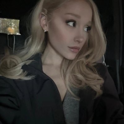 hwachella's tweet photo. #NewProfilePic https://t.co/h230DluNN1