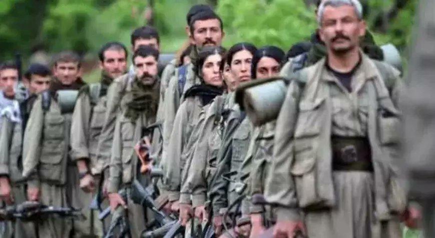 Polis düşmanı, Asker düşmanı, Türkiye düşmanı, Türk Milleti düşmanı, Beşikteki Bebeğin bile katilli olan  ve Sarı Torbadan fazlasını hak etmeyen şu köpeklerin silah bırakıp, halk arasında insanca yaşayacağına inanıyor musunuz?
 Ben inanmıyorum!