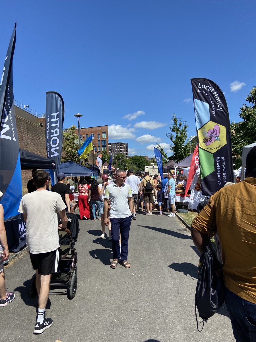 Adele_BW's tweet photo. It was HOT but it was fun! That’s #WaterFest over for another year - thanks to everyone who made it so special! #Rdg #LoveWhereYouLive https://t.co/XgvQknTmp3